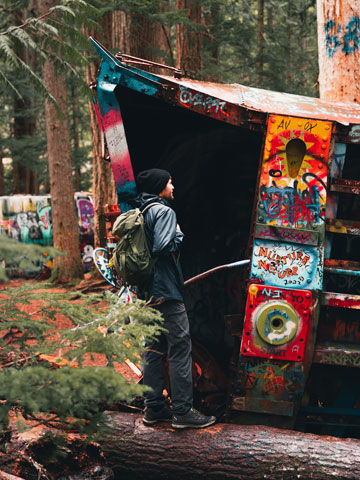 Train Wreck Trail in Whistler, kurze Wanderung zu alten Waggons