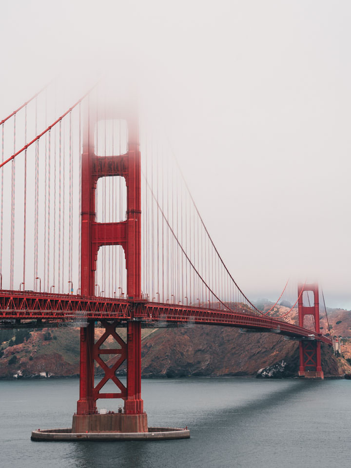 Golden Gate Bridge im Nebel