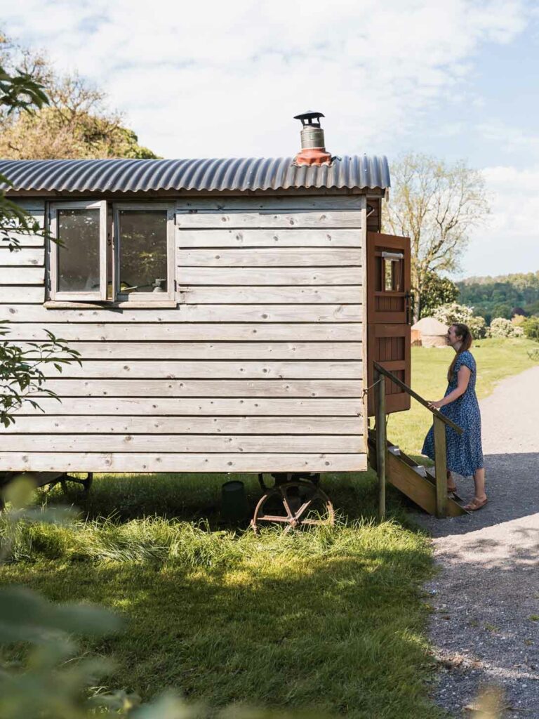 Unterkünfte in Irland, schlafen in einer Schäferhütte beim Glamping