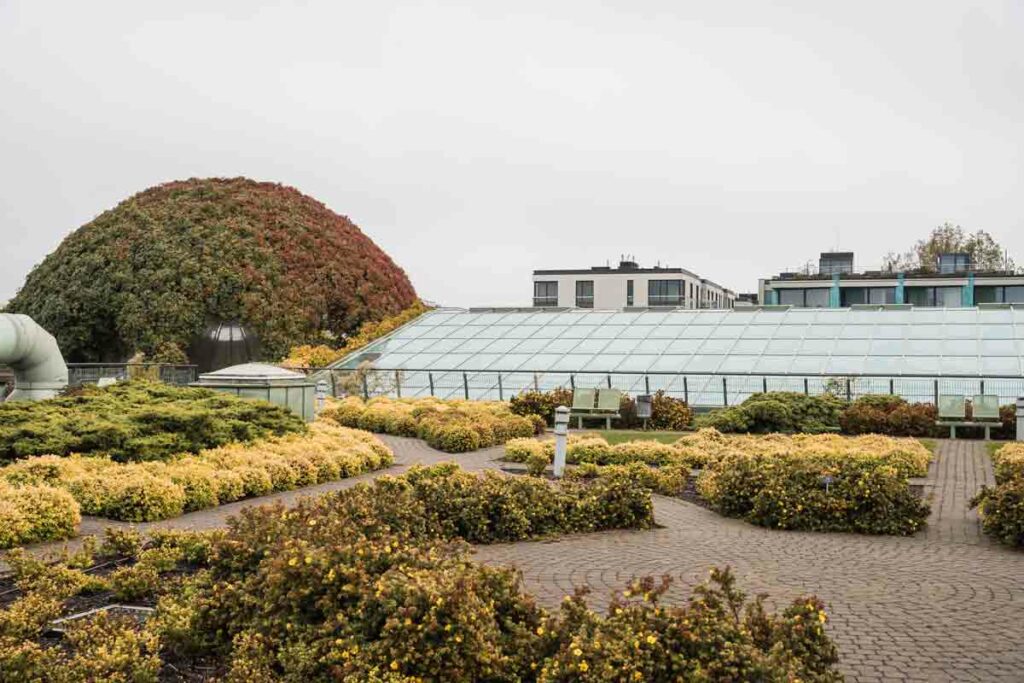 Dachgarten der Universitätsbibliothek in Warschau